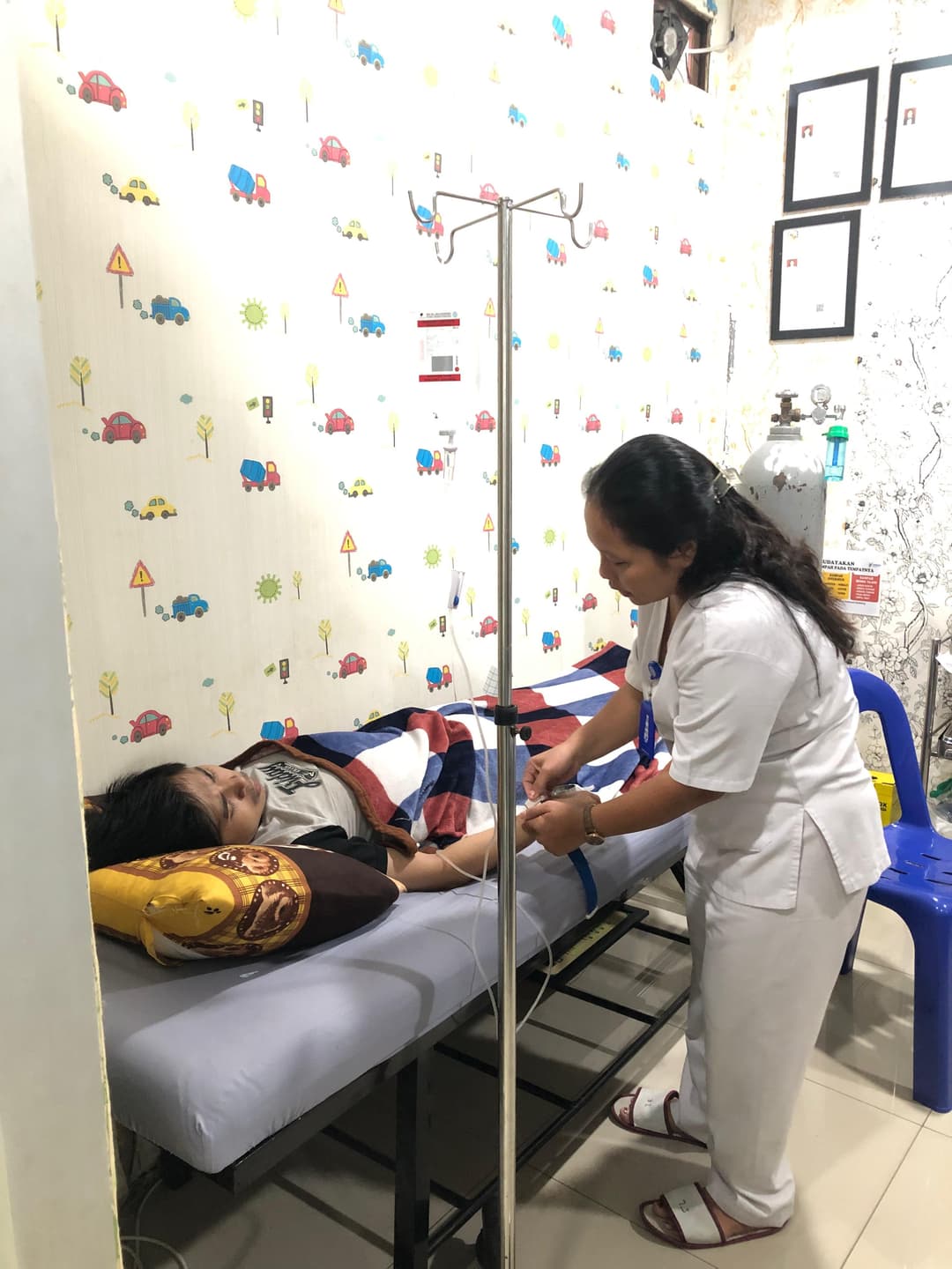 Klinik Simpang Pemda - Pelayanan Hebat Pengobatan Tepat - Klinik Terbaik di Kota Medan - Hati-Hati ! Efek Buruk Udara Kota Medan Memicu Infeksi Saluran Pernapasan: Berikut solusi mengatasinya menurut dr.Bram Natanael Sembiring